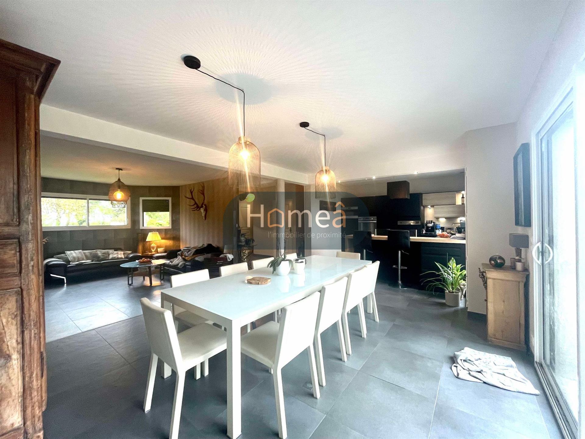 Maison à vendre, 241m², Ailly-le-Haut-Clocher