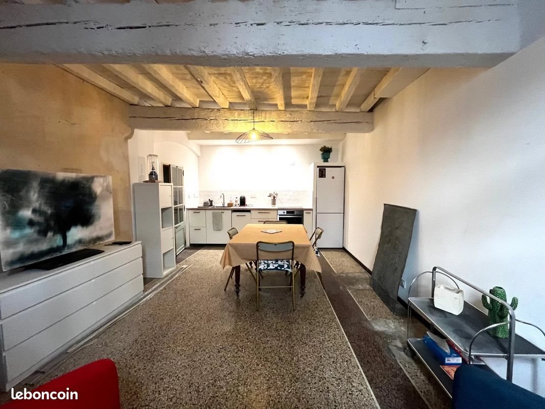 Maison à louer, 70m², Arles