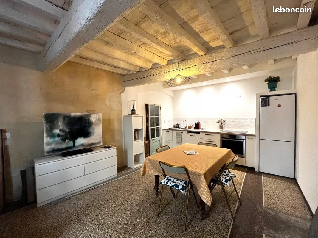 Maison à louer, 70m², Arles