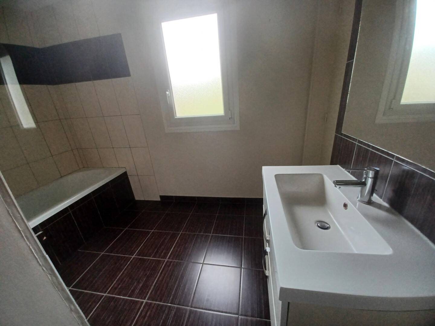 Maison à louer, 91m², Aurillac