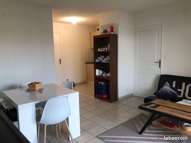 Appartement à louer, 36m², Arpajon-sur-Cère