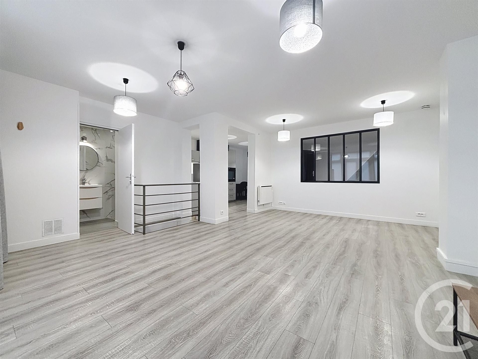 Appartement à louer, 65m², Paris 20ème