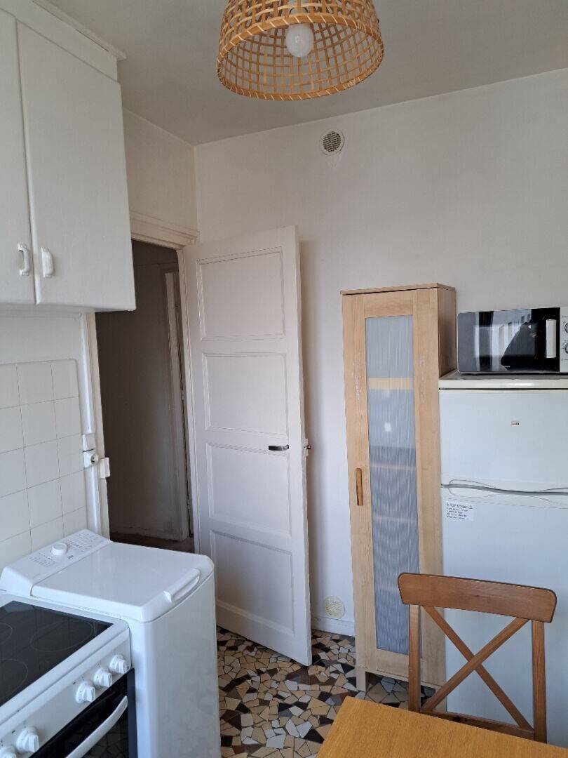 Appartement à louer, 26m², Paris 18ème