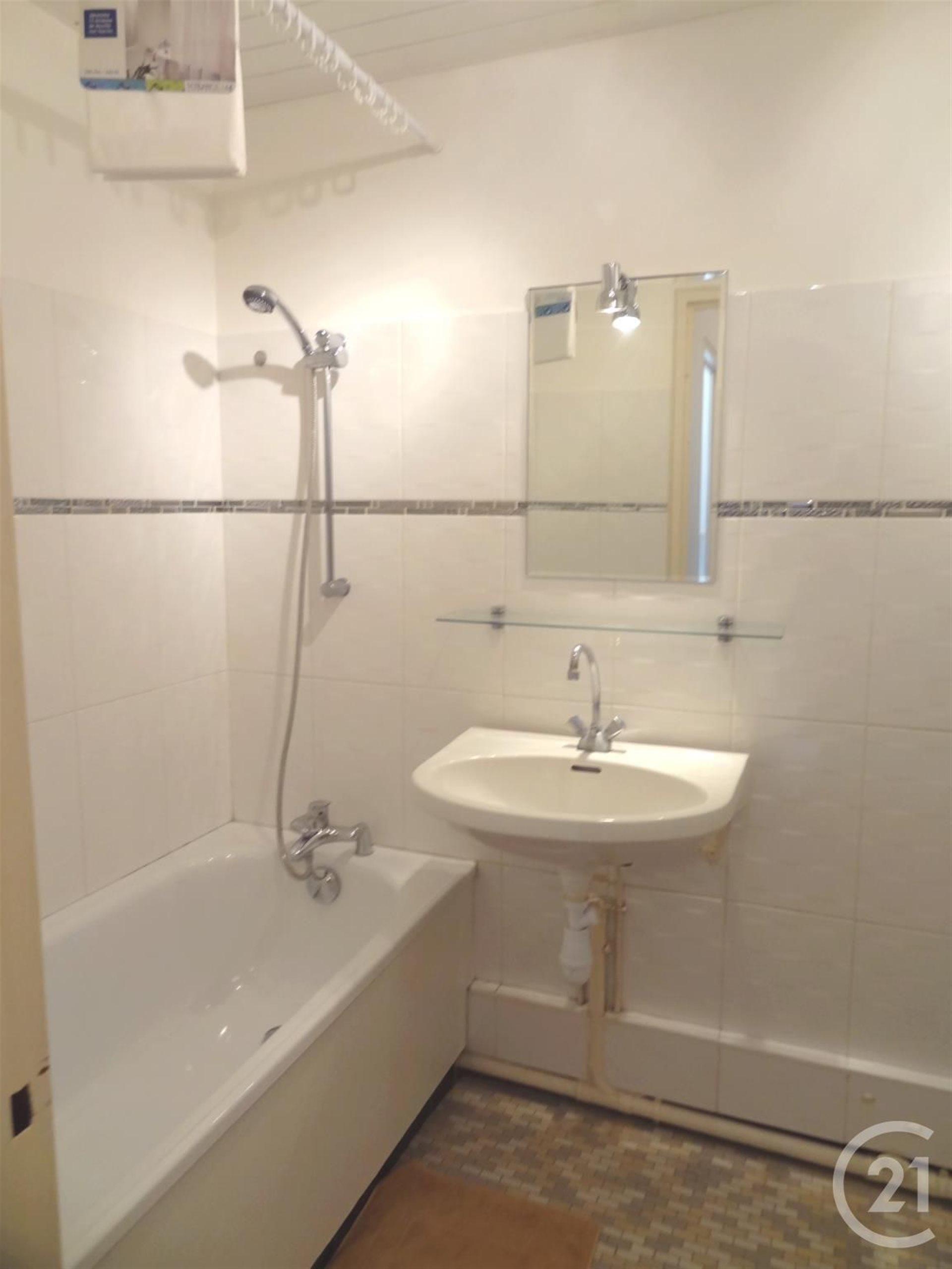 Appartement à louer, 18m², Paris 20ème