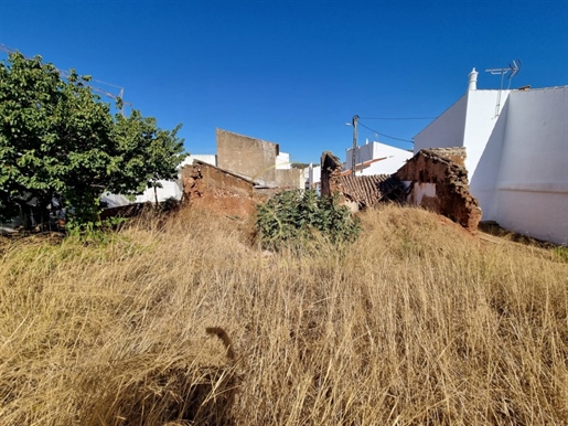 Land with Ruin for construction in Bensafrim, Lagos ,Algarve, Portugal