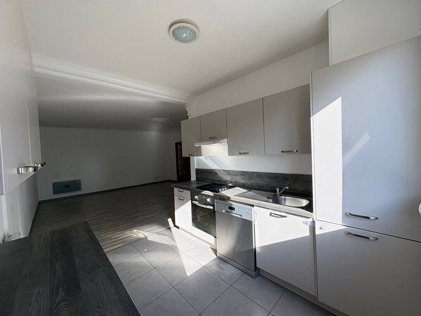 Appartement à louer, 71m², Viry-Châtillon