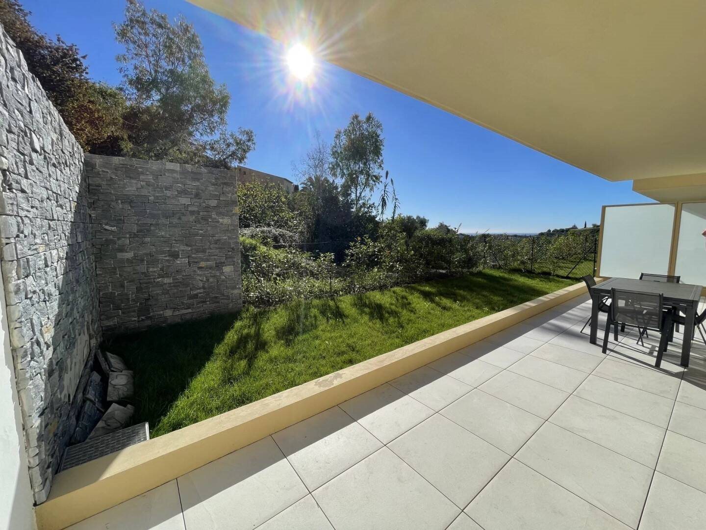 Appartement à louer, 69m², Nice