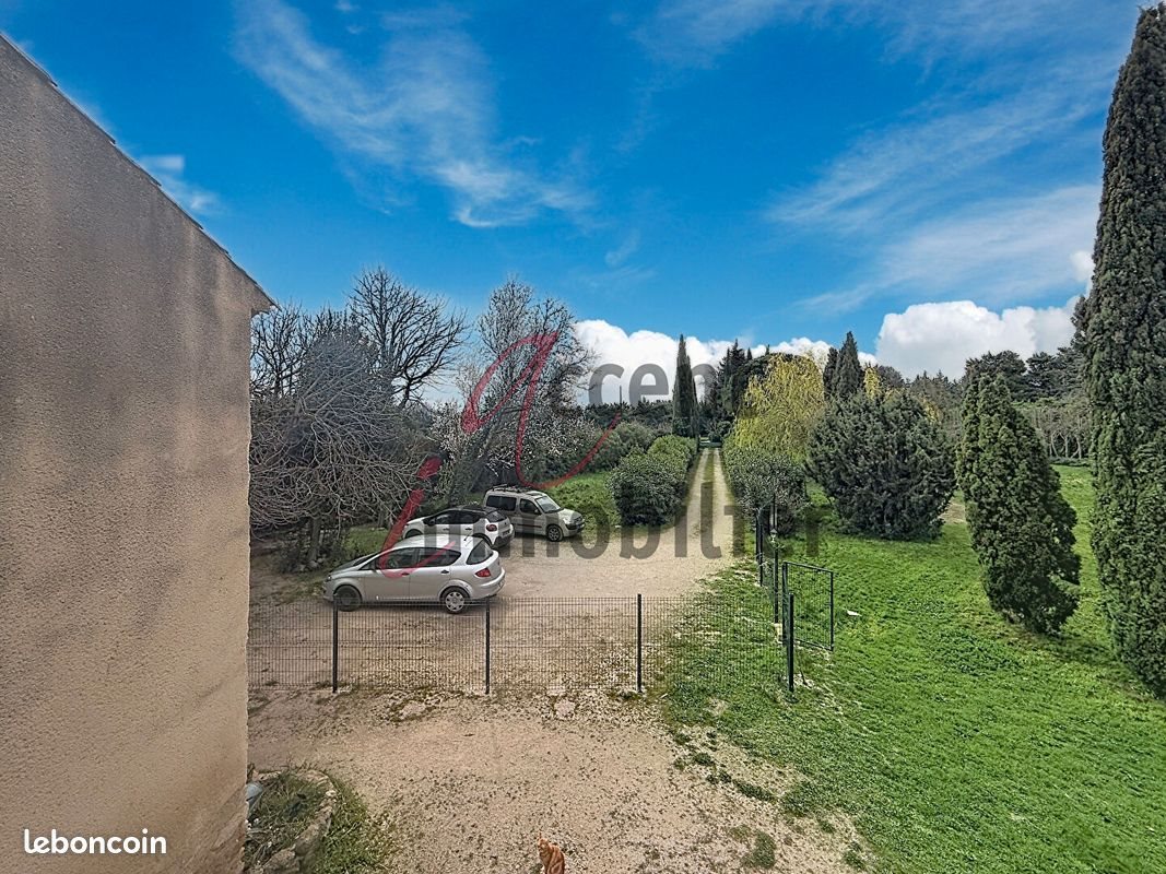 Maison à louer, 210m², Courthézon