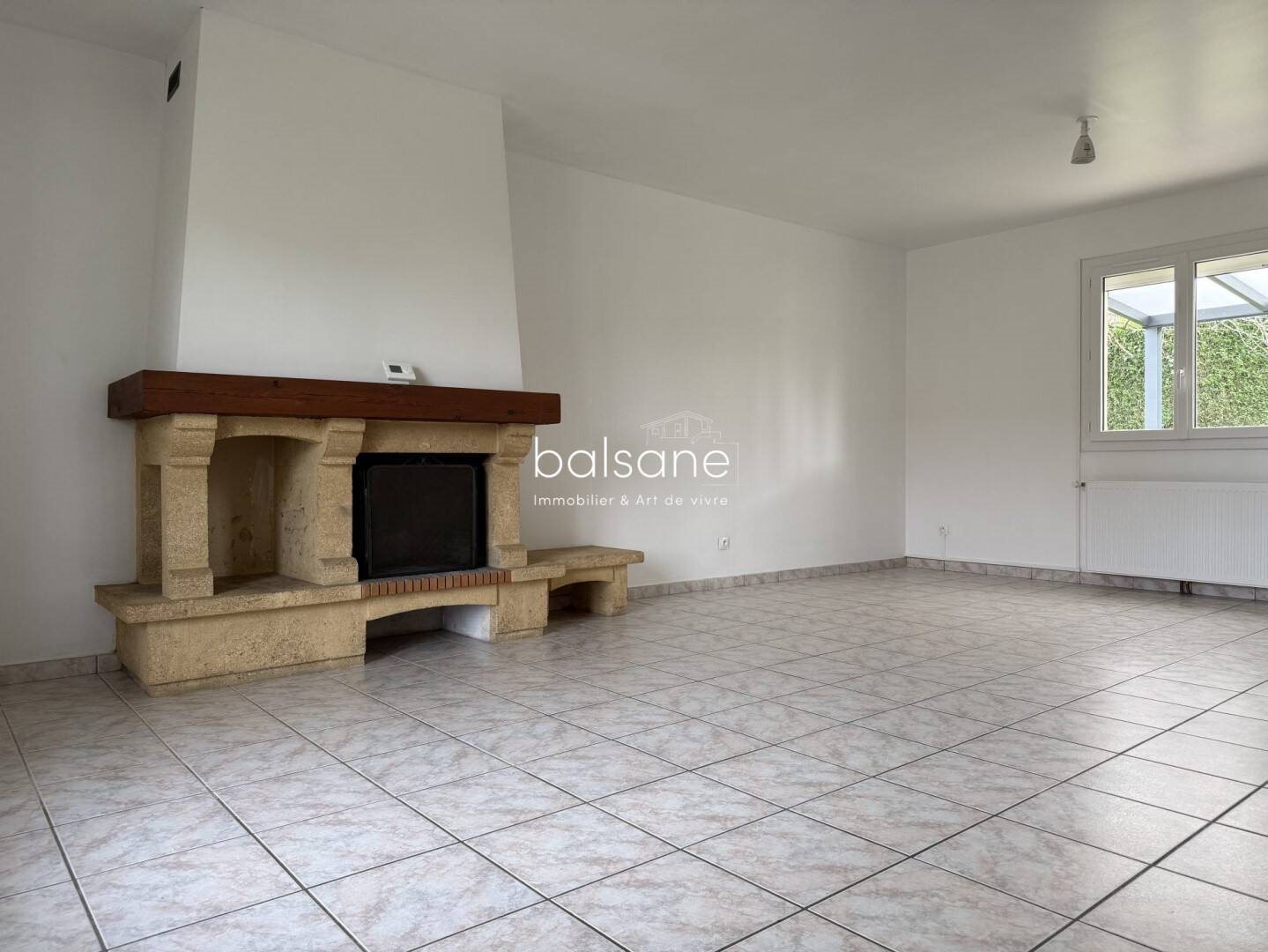 Maison à louer, 90m², Saint-Pierre-des-Fleurs