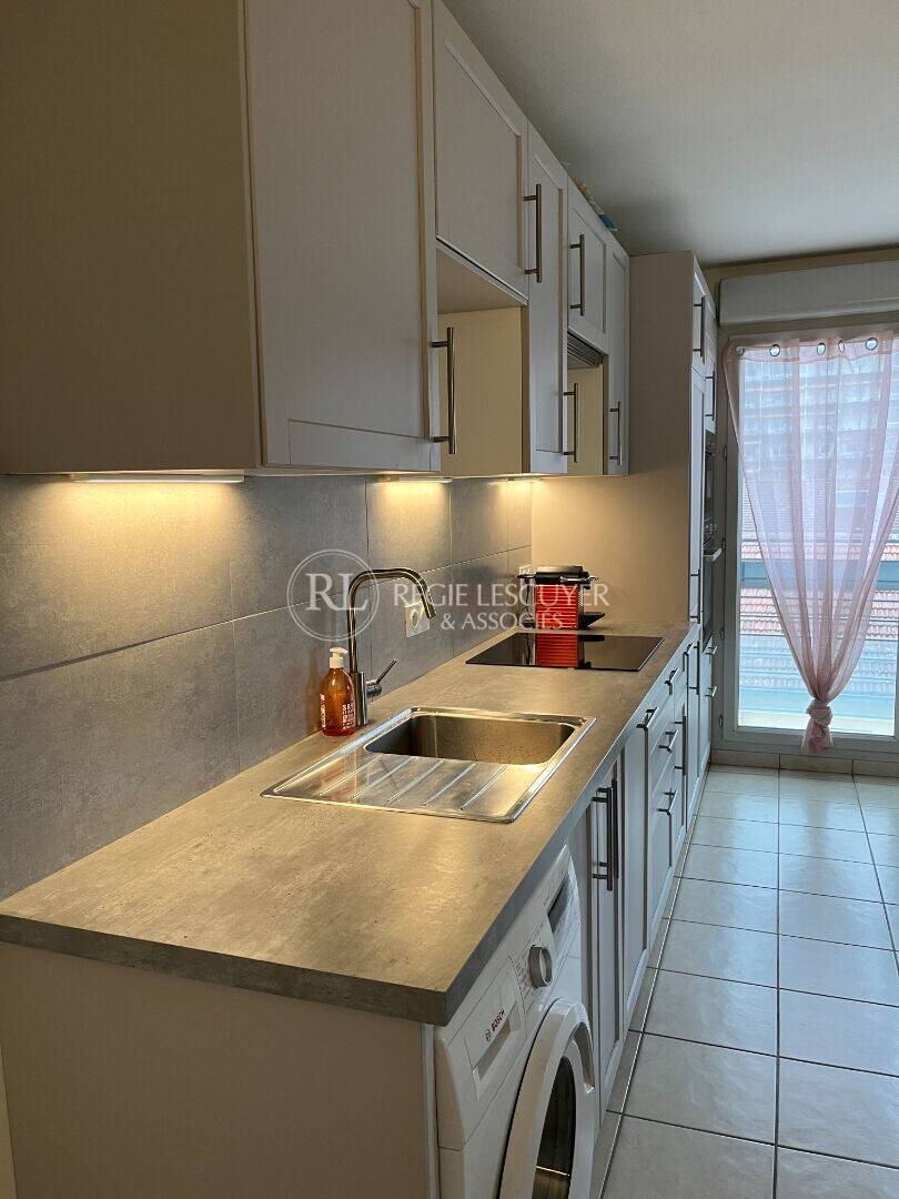 Appartement à louer, 57m², Lyon 8ème