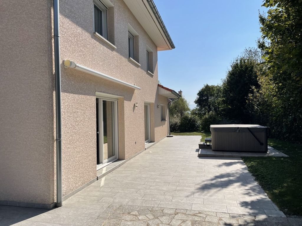 Maison à vendre, 185m², Thoiry