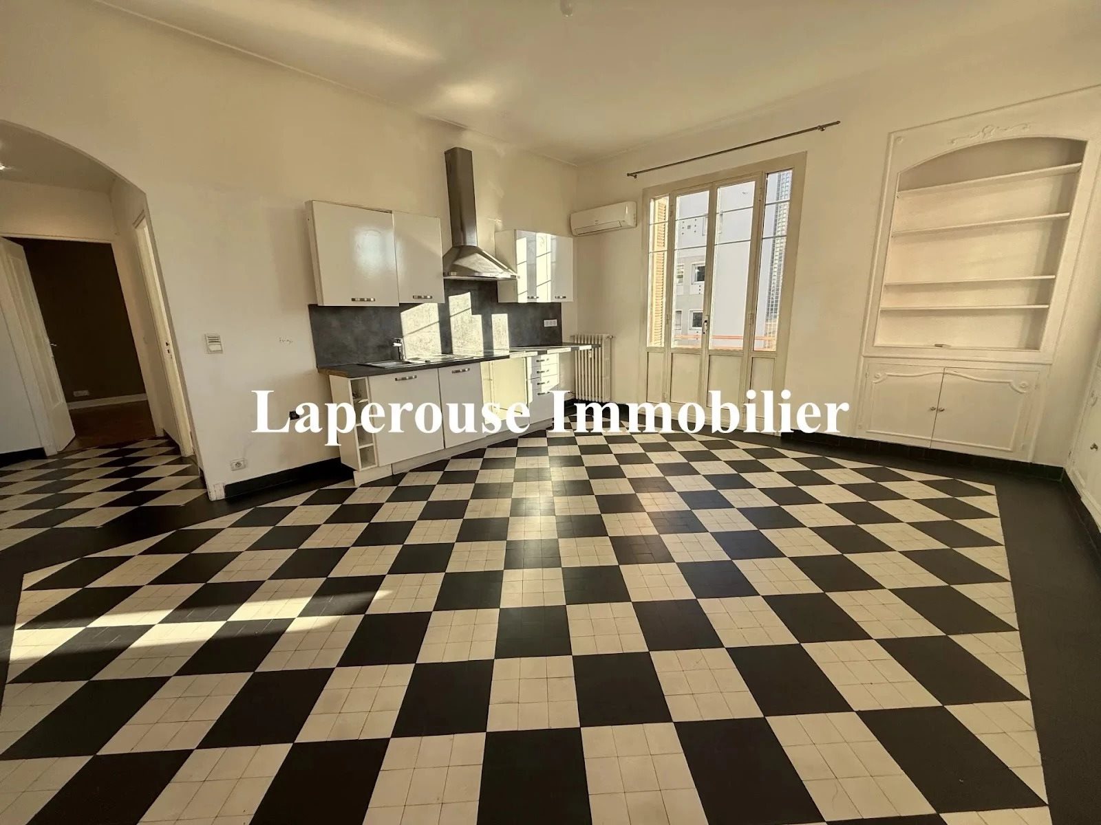Appartement à louer, 66m², Nice