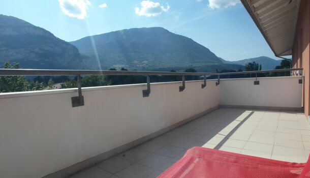 Appartement à louer, 70m², Sassenage