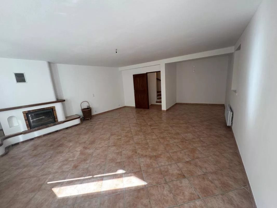 Maison à vendre, 71m², Riez