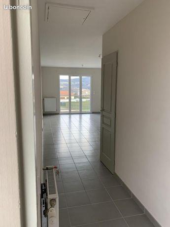 Appartement à louer, 69m², Ardoix