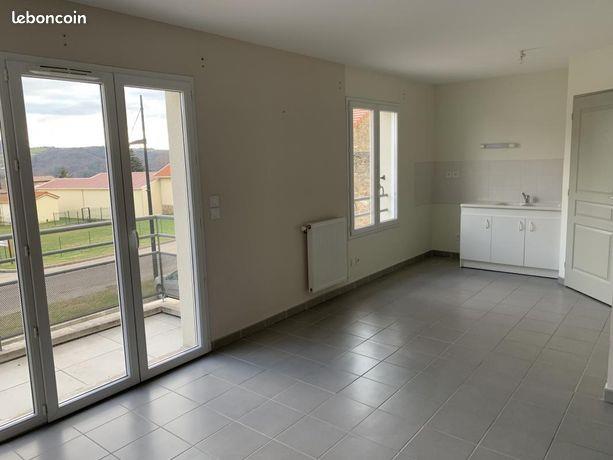 Appartement à louer, 69m², Ardoix