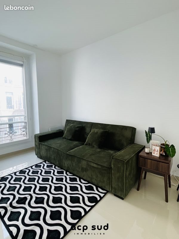 Appartement à louer, 45m², Marseille 8ème