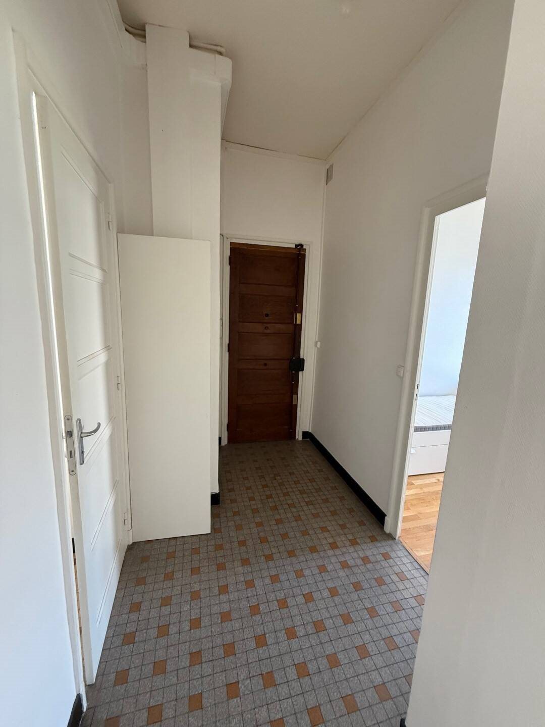 Appartement à louer, 68m², Lyon 8ème