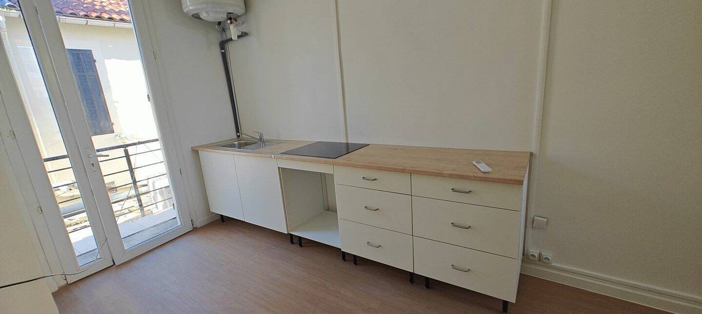 Appartement à louer, 29m², Marseille 13ème