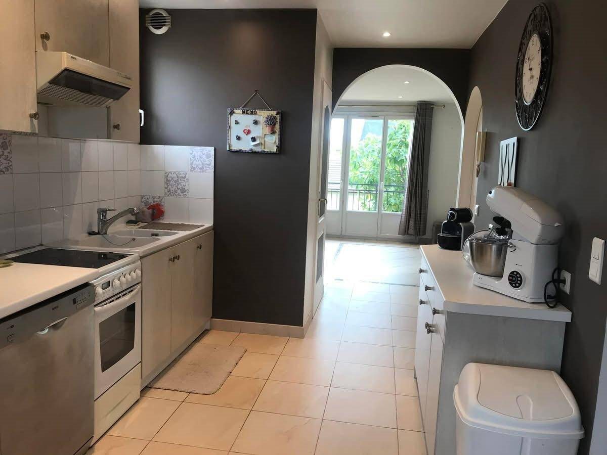Appartement à louer, 100m², Paray-Vieille-Poste