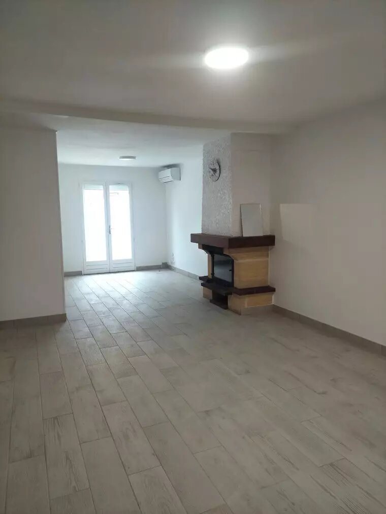 Maison à louer, 75m², Cabestany