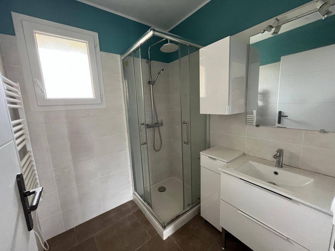 Appartement à louer, 54m², Sernhac