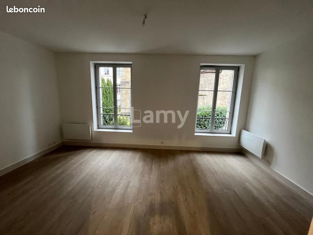 Appartement à louer, 76m², Lons-le-Saunier