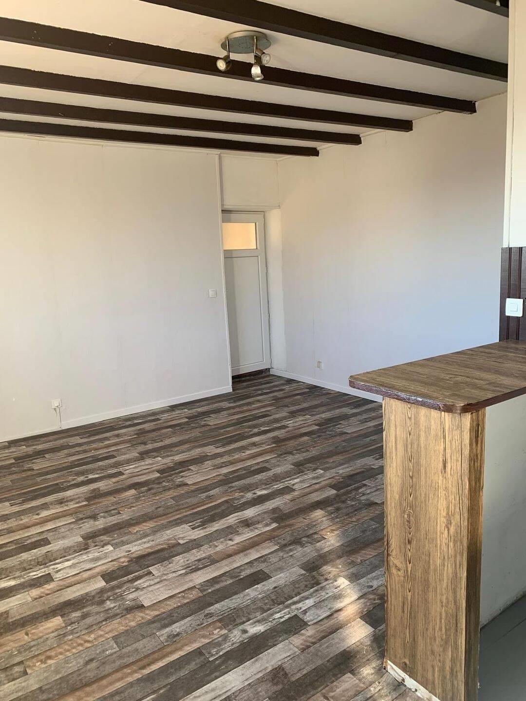 Appartement à louer, 22m², Bellegarde