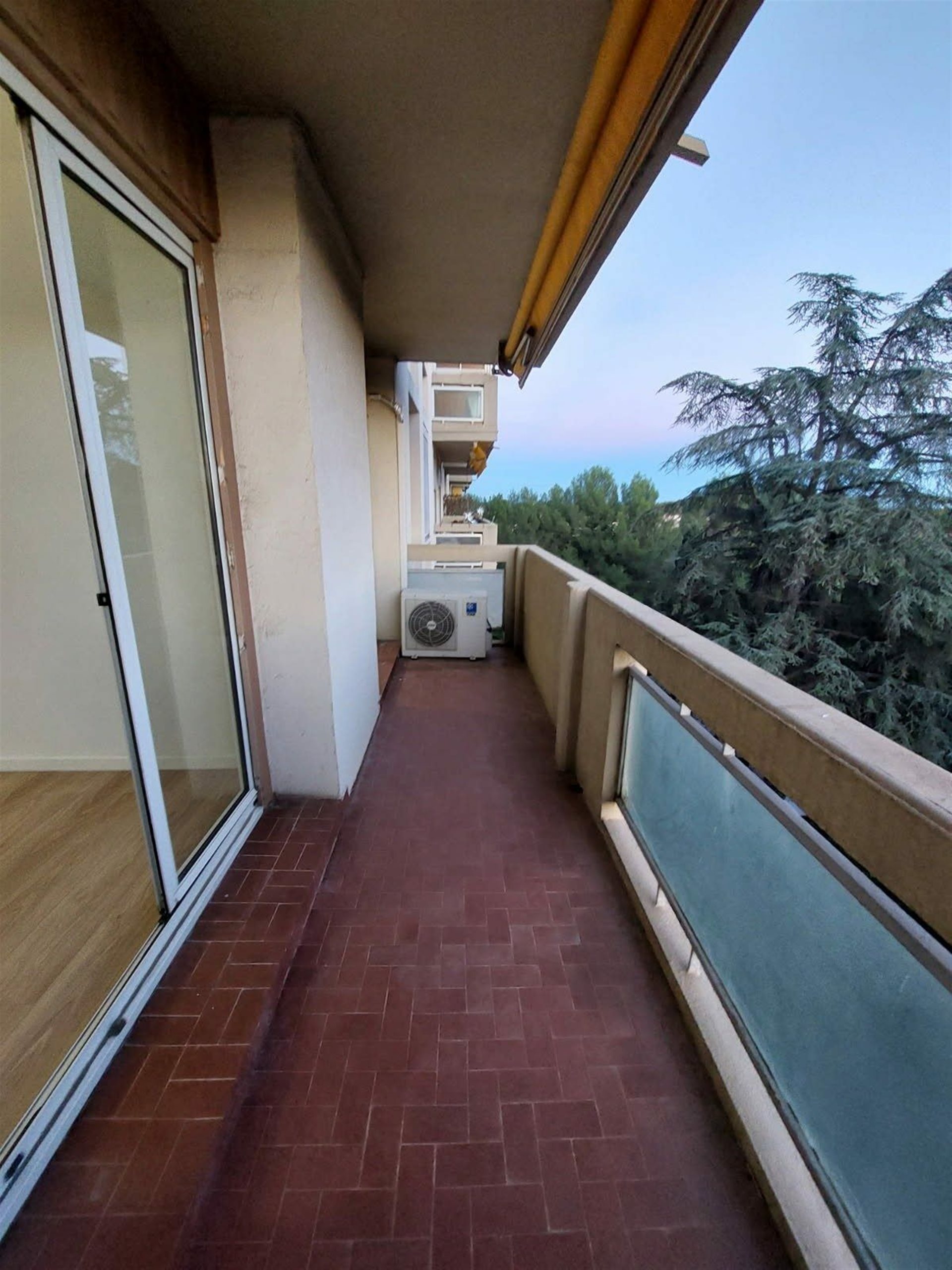 Appartement à louer, 68m², Nîmes