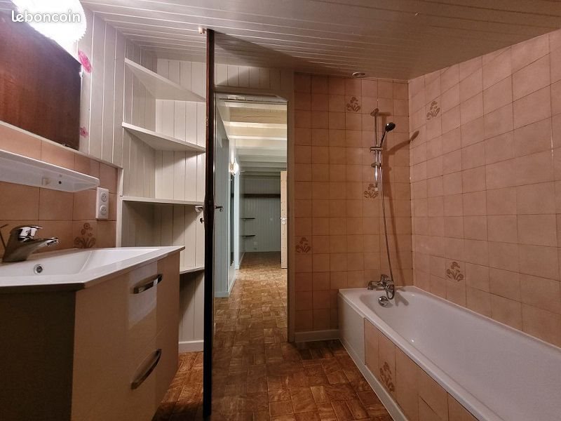 Appartement à louer, 68m², Thônes
