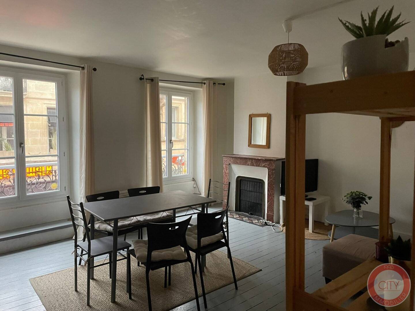 Appartement à louer, 64m², Bordeaux