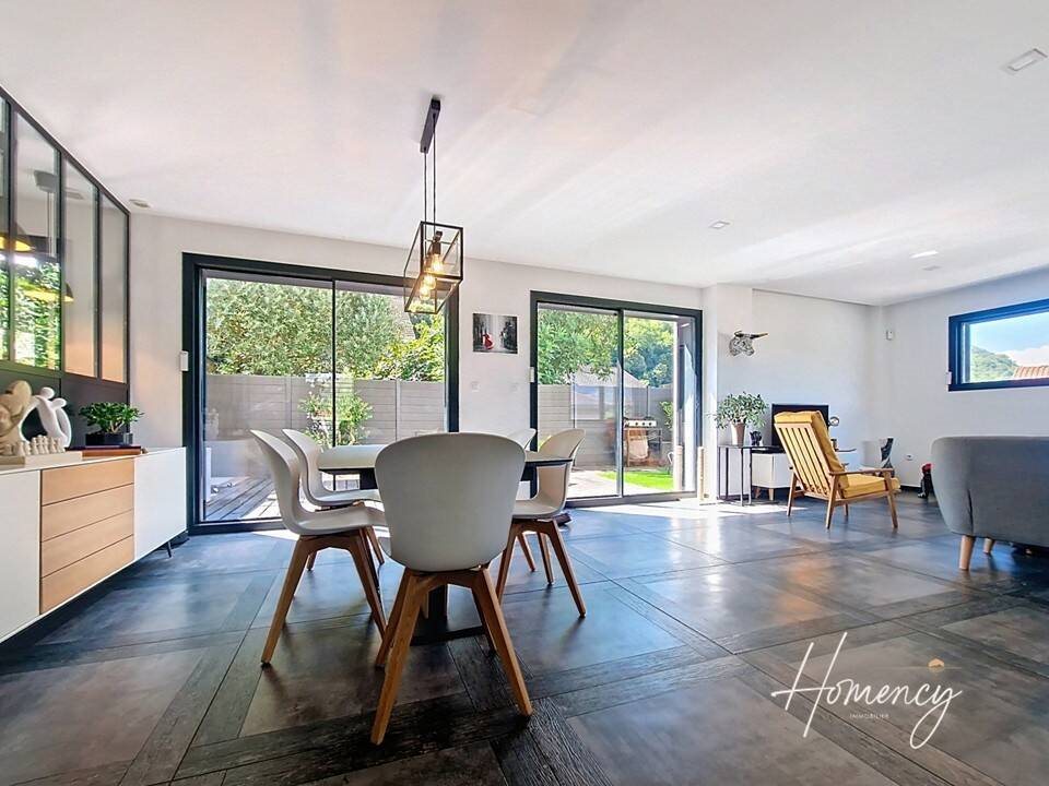 Maison à vendre, 184m², Gières