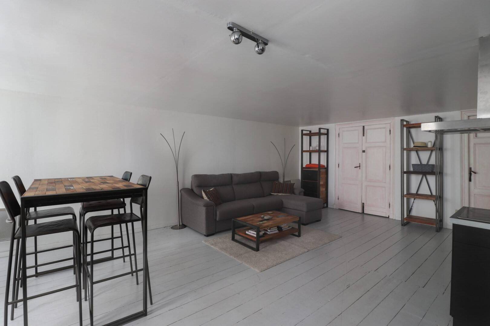 Appartement à louer, 61m², Bordeaux