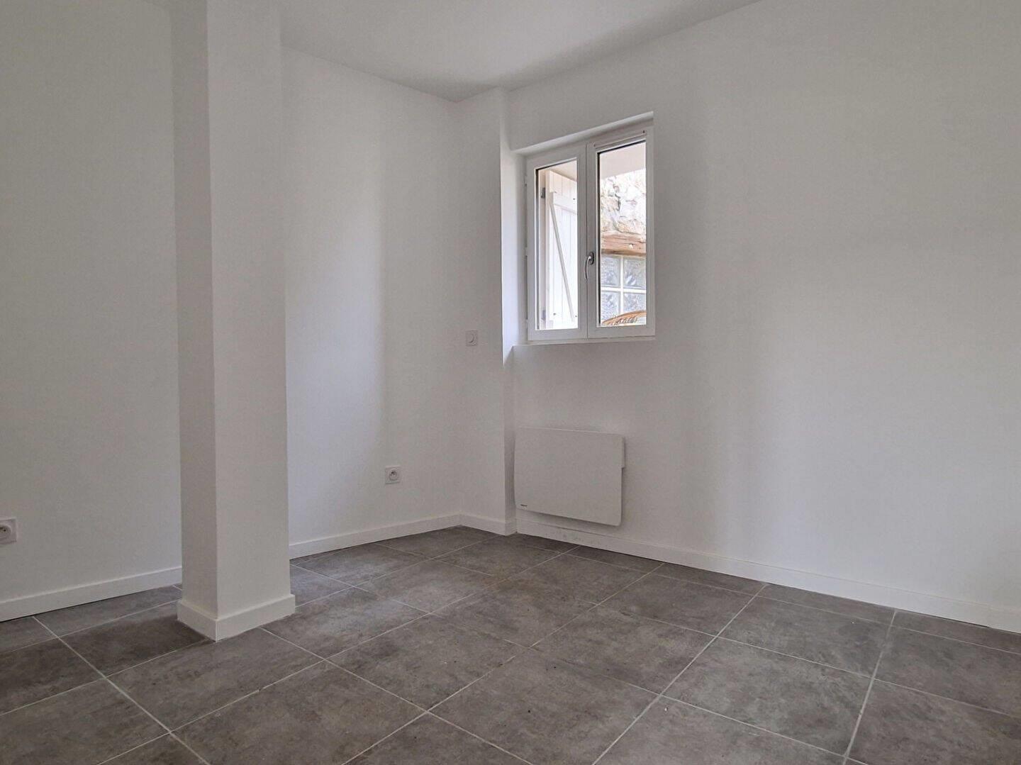 Maison à louer, 72m², Pontarmé