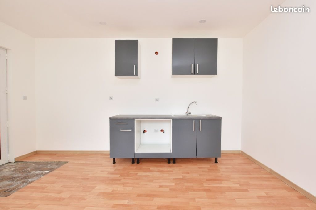 Appartement à louer, 28m², Bréau