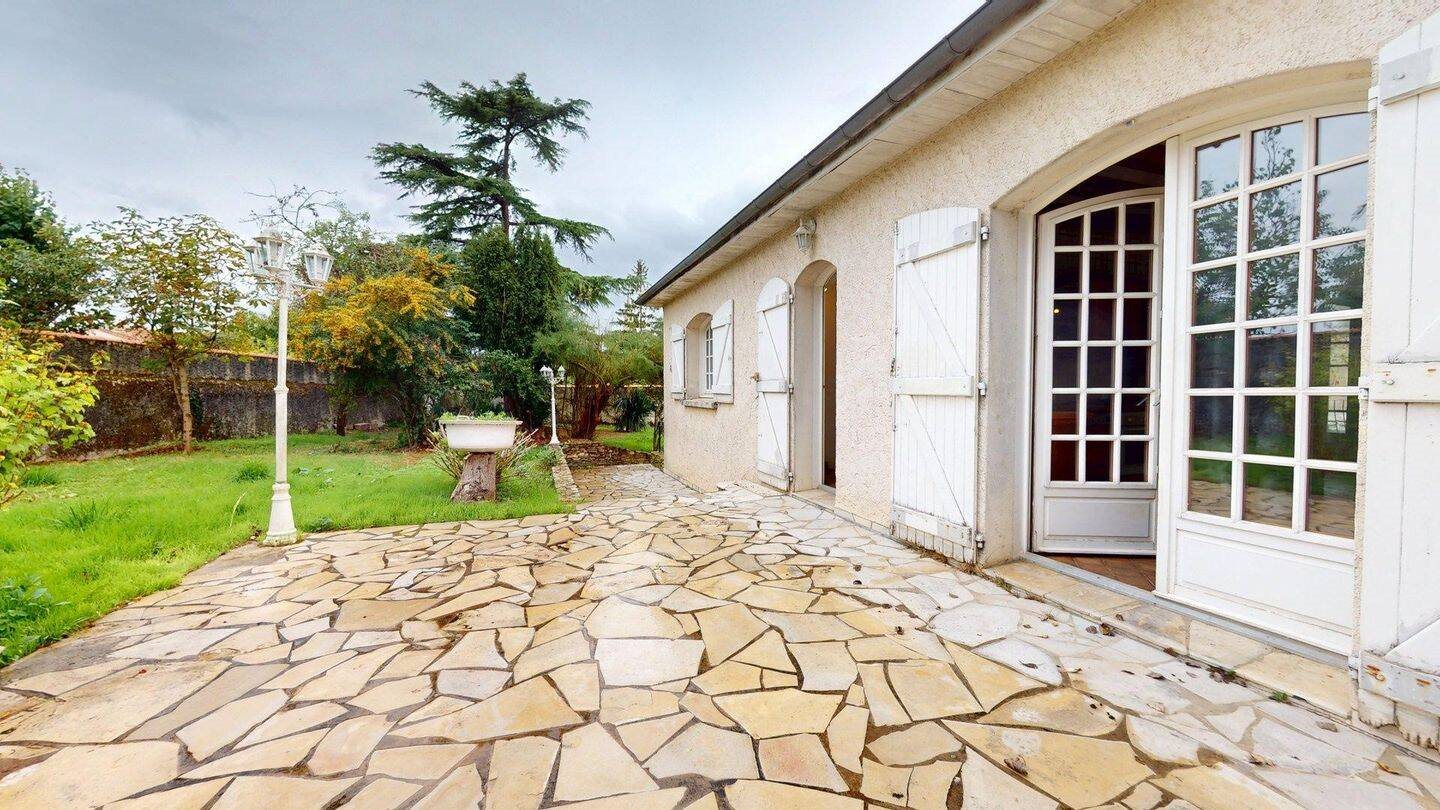 Maison à vendre, 141m², Cernusson