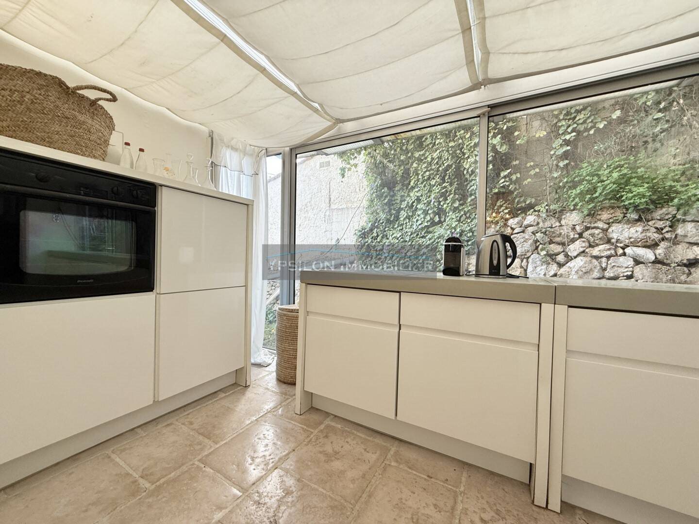 Appartement à louer, 98m², Roquebrune-Cap-Martin