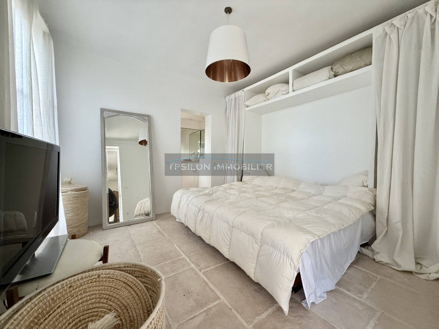 Appartement à louer, 98m², Roquebrune-Cap-Martin