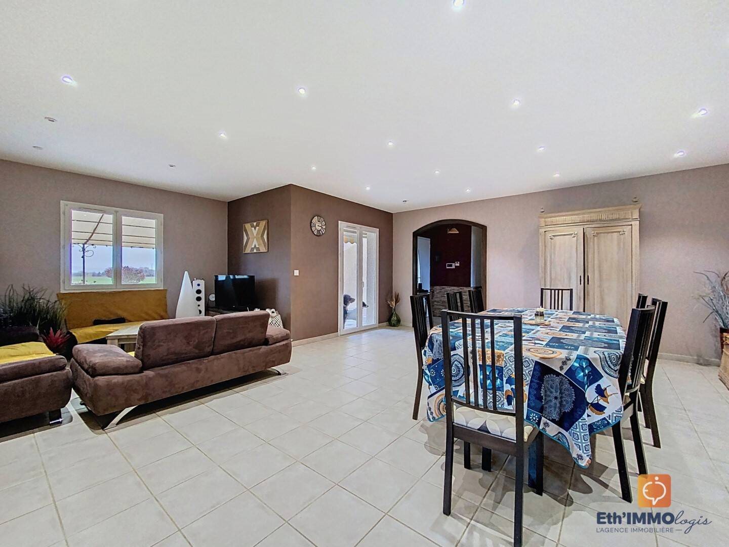 Maison à vendre, 130m², Saint-Bénigne