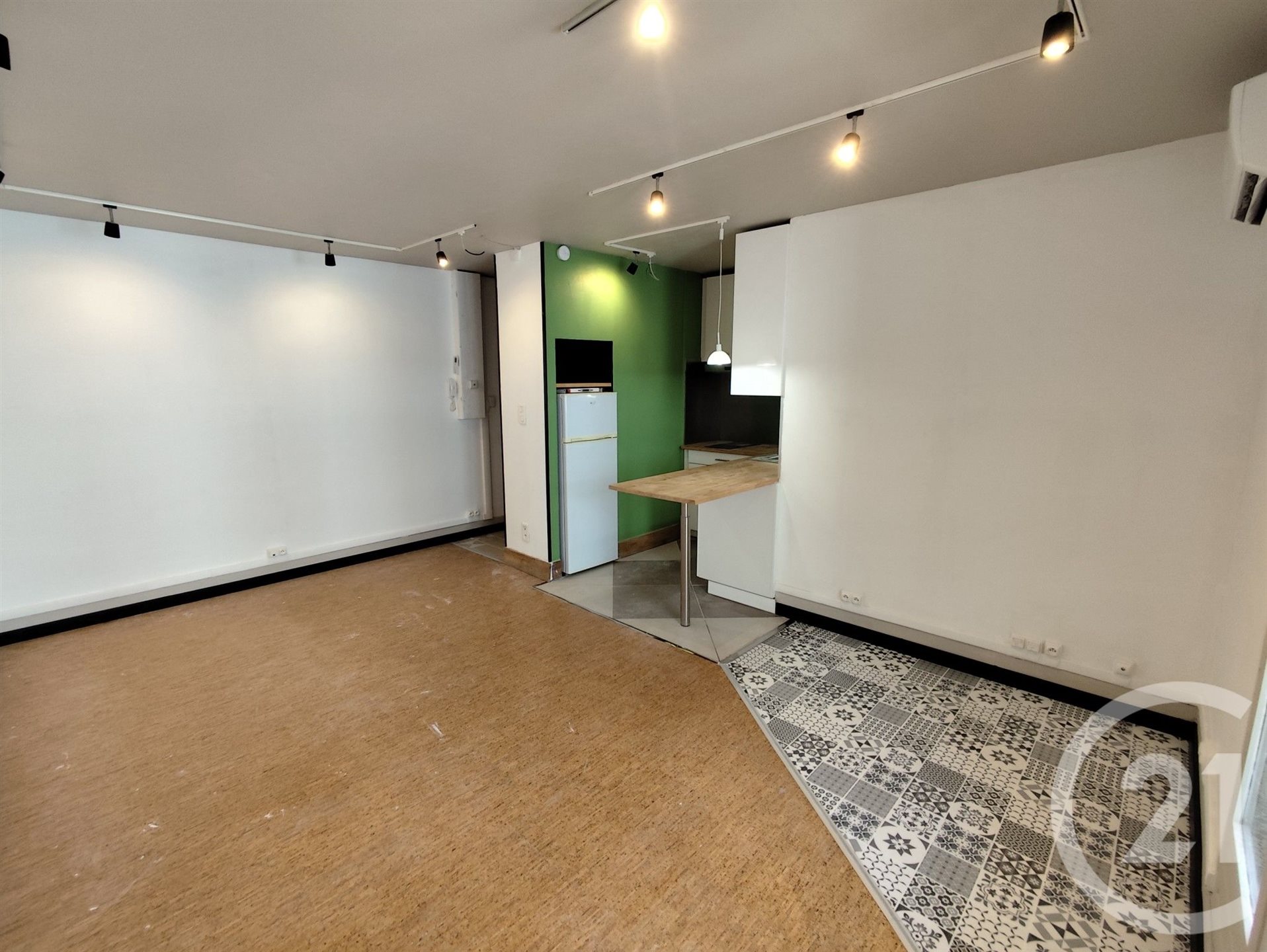 Appartement à louer, 26m², Nîmes