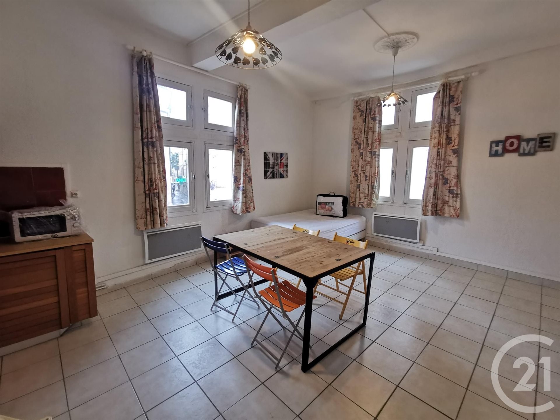 Appartement à louer, 28m², Nîmes