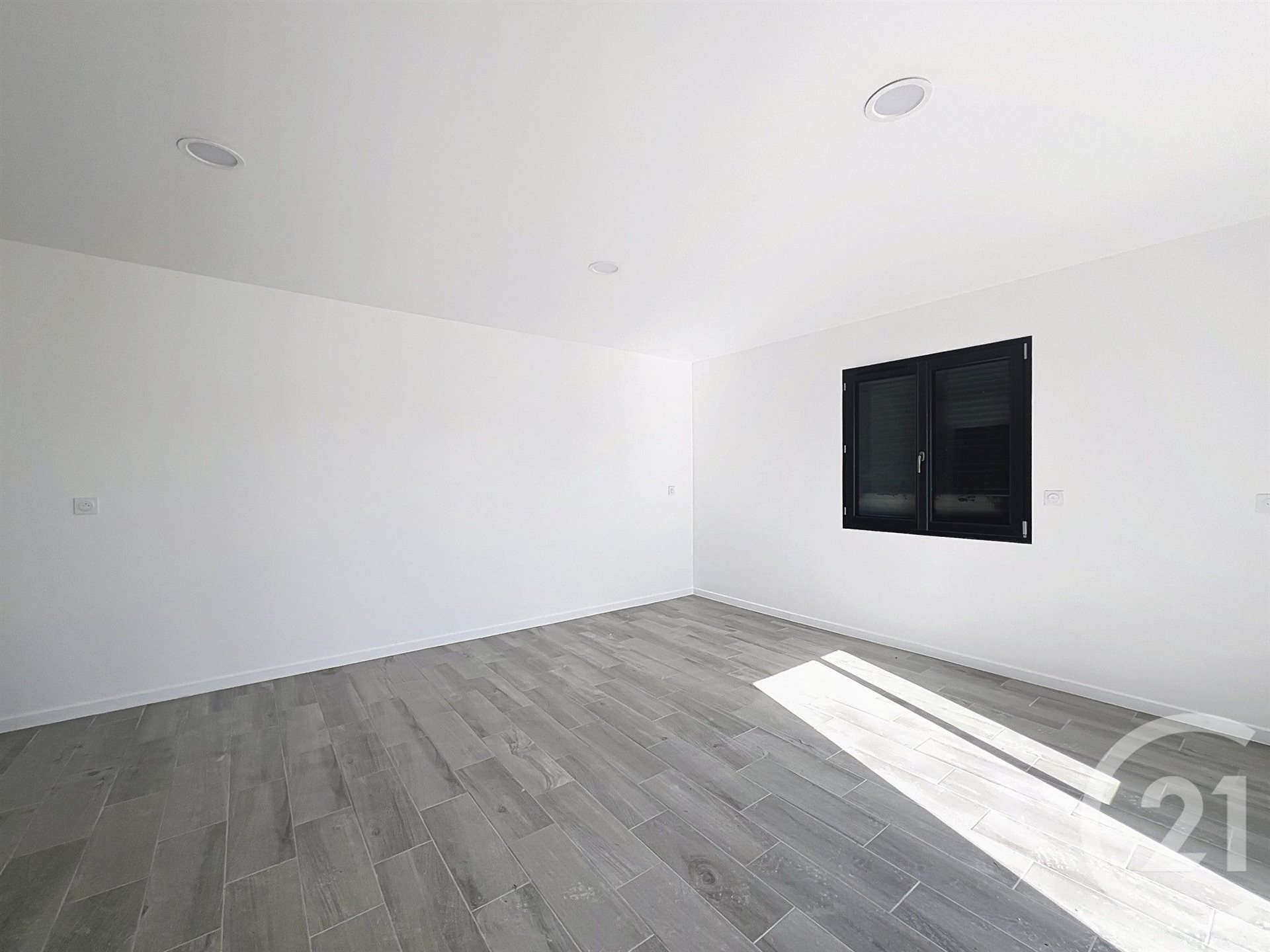 Appartement à louer, 387m², Cancon