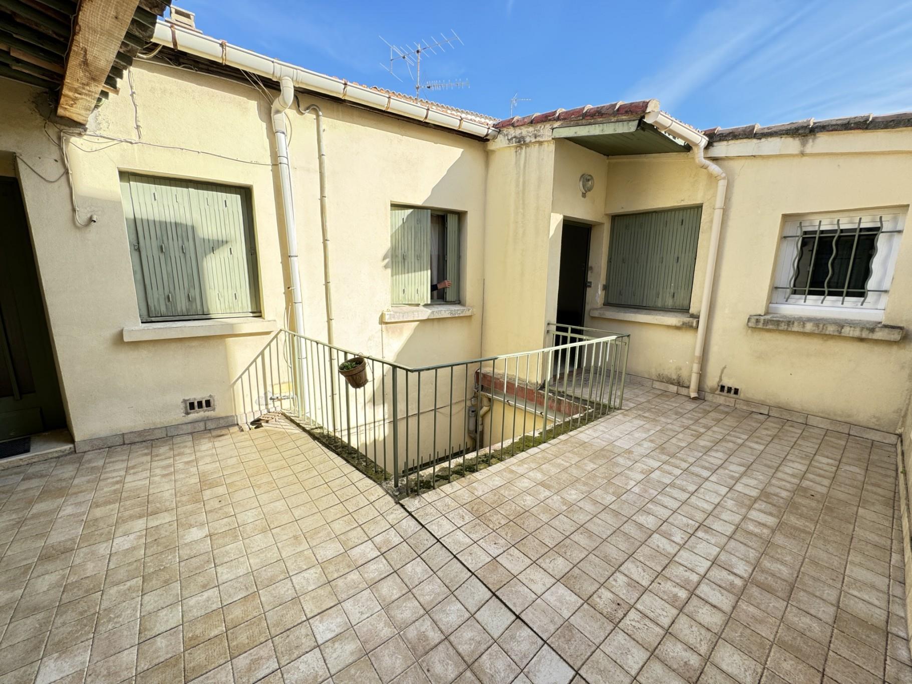 Appartement à vendre, 380m², Nîmes