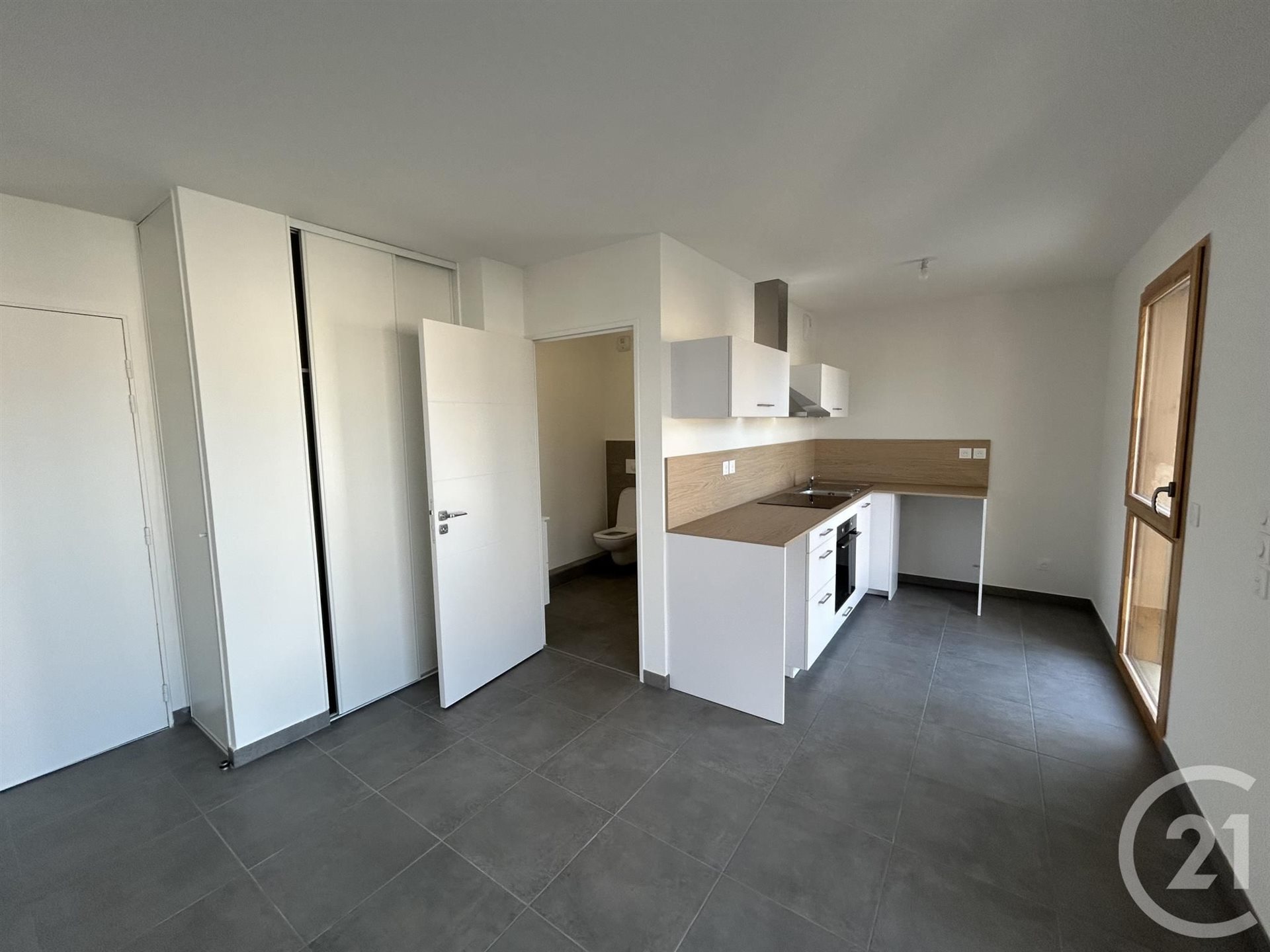 Appartement à louer, 45m², Lyon 8ème