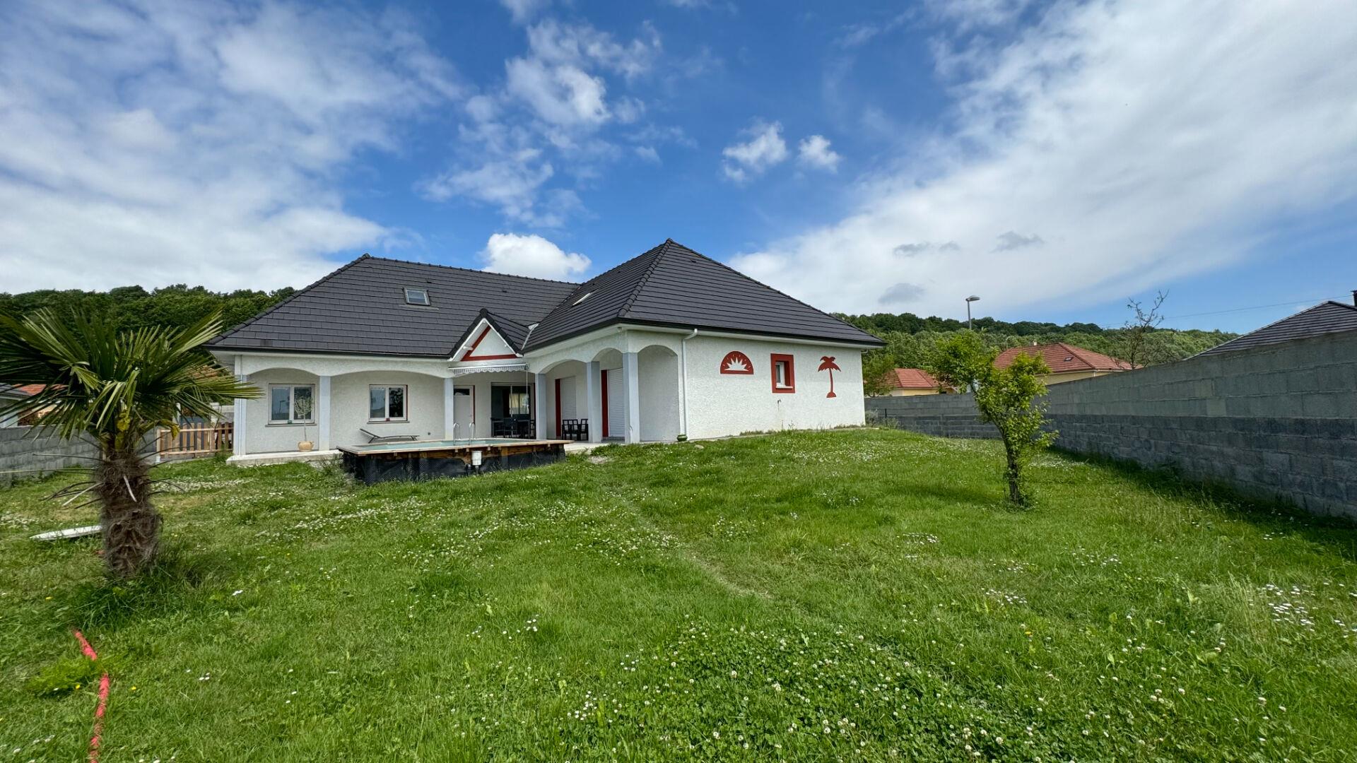 Maison à louer, 168m², Limendous