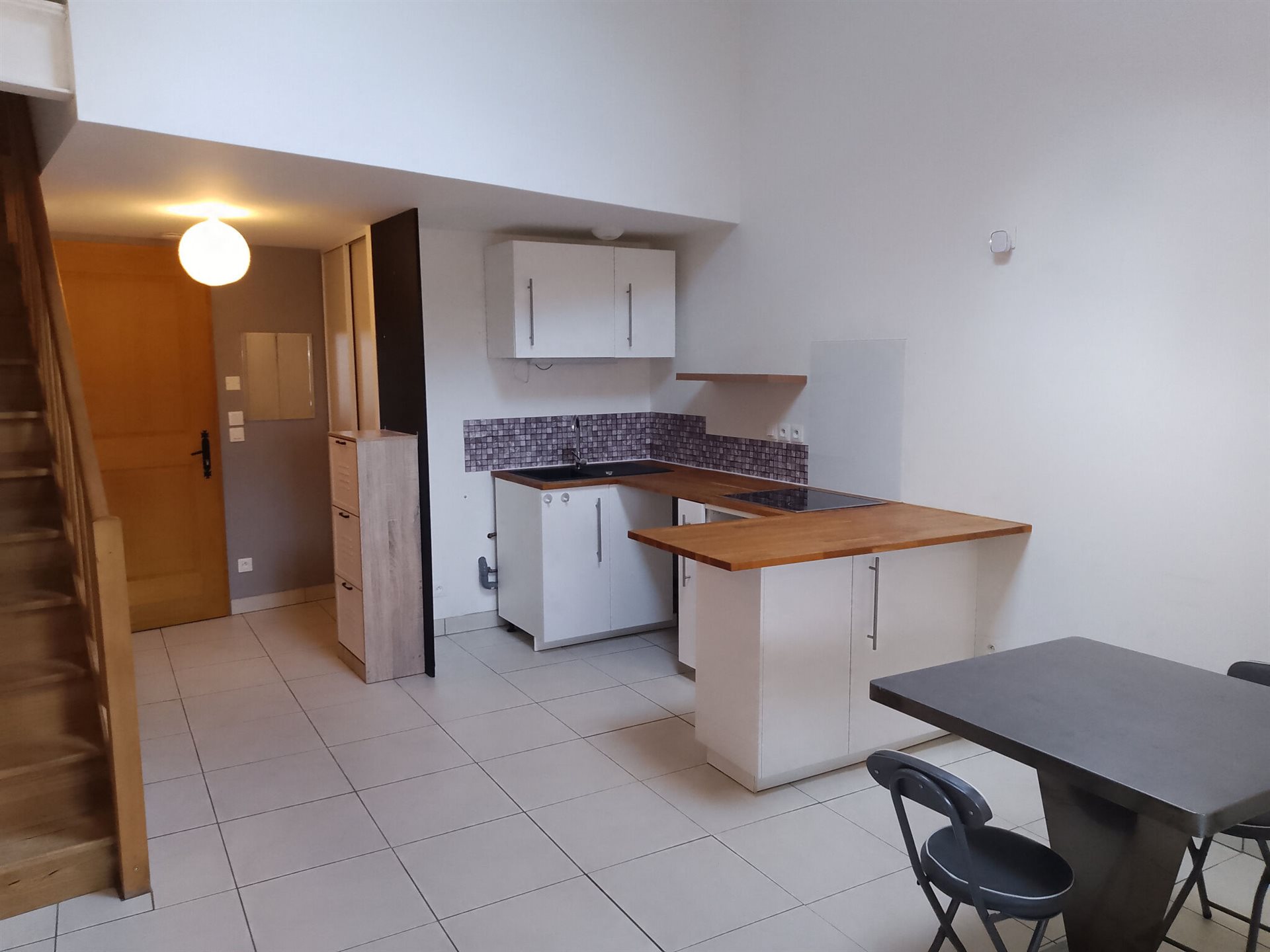 Appartement à louer, 33m², Pollionnay