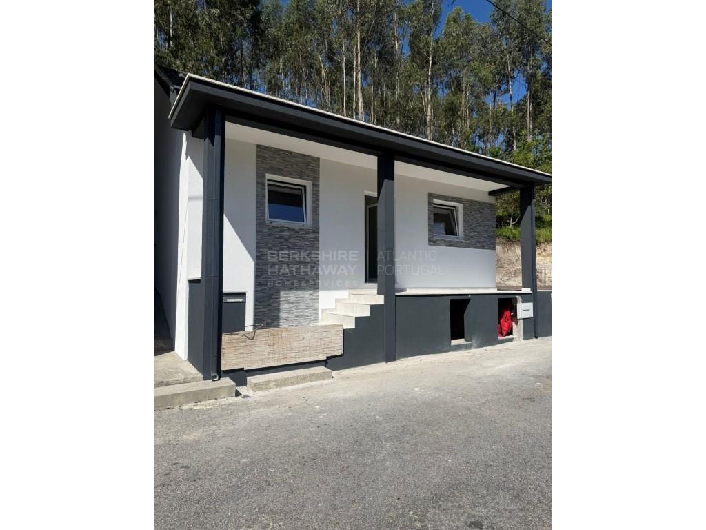 2 bedroom villa in Lousada - Sousela: Comfort, Tranquility and Accessibility in the Heart of the Nor