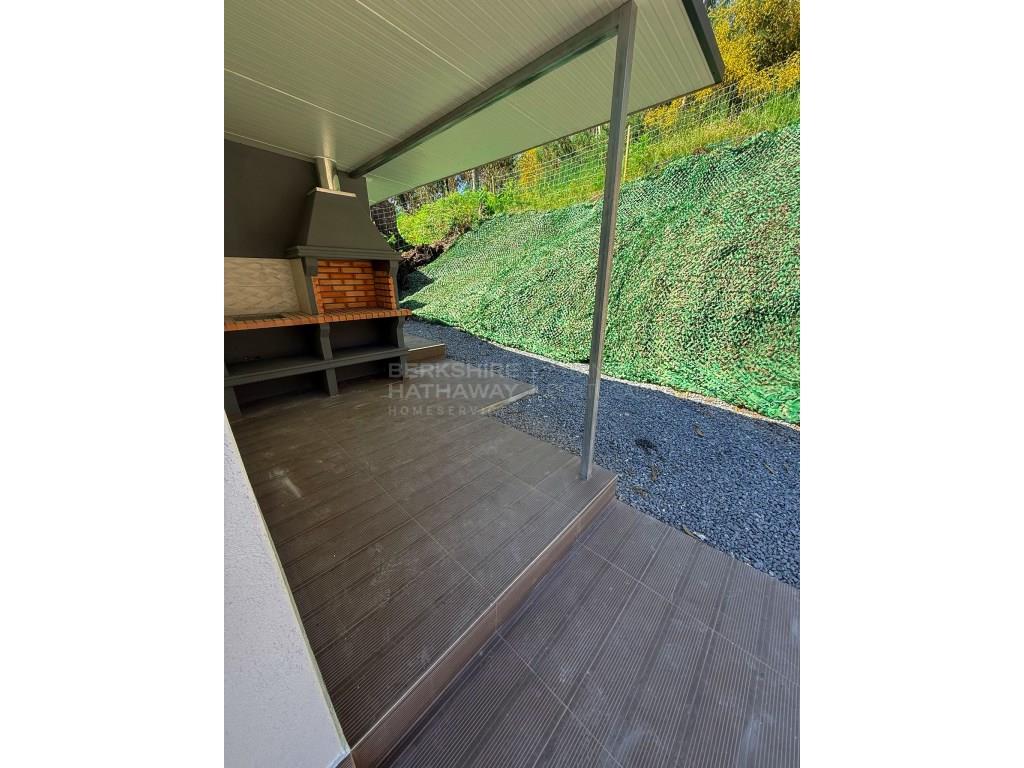 2 bedroom villa in Lousada - Sousela: Comfort, Tranquility and Accessibility in the Heart of the Nor