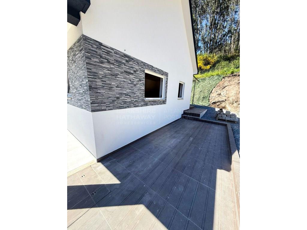 2 bedroom villa in Lousada - Sousela: Comfort, Tranquility and Accessibility in the Heart of the Nor