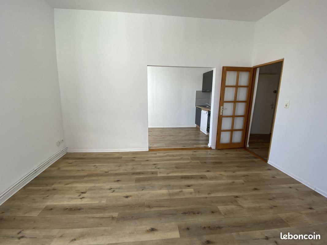 Appartement à louer, 79m², Huningue